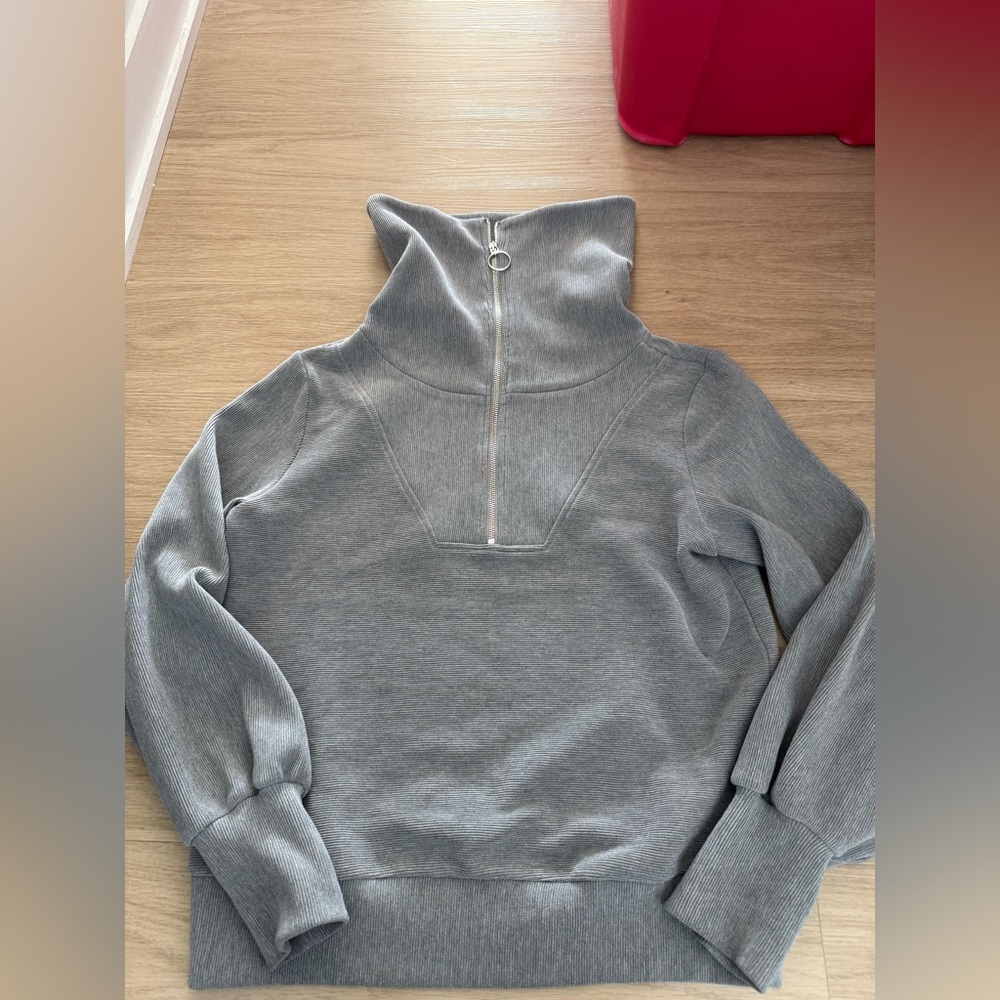 Varley sweater